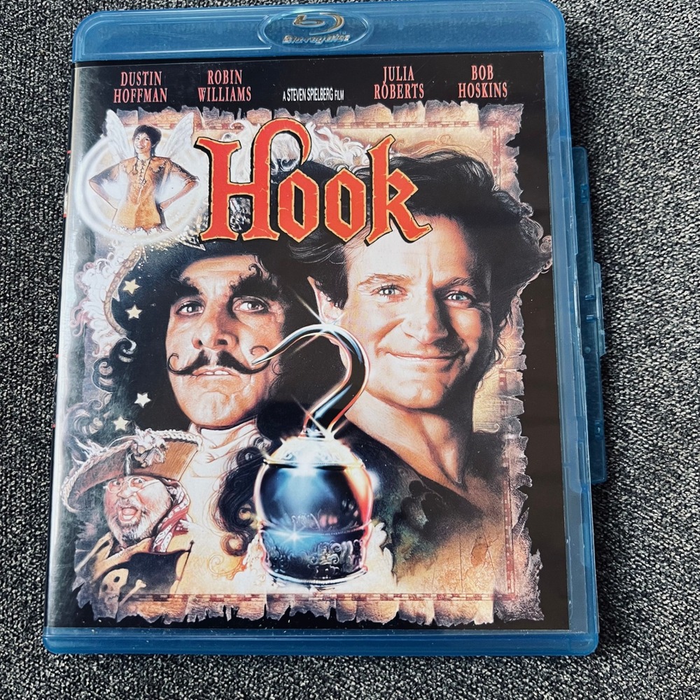 Sony Hook Blu-ray Movie All Ages Fantasy Adventure Robin Williams Dustin Hoffman